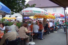 Die Reihen voll besetzt